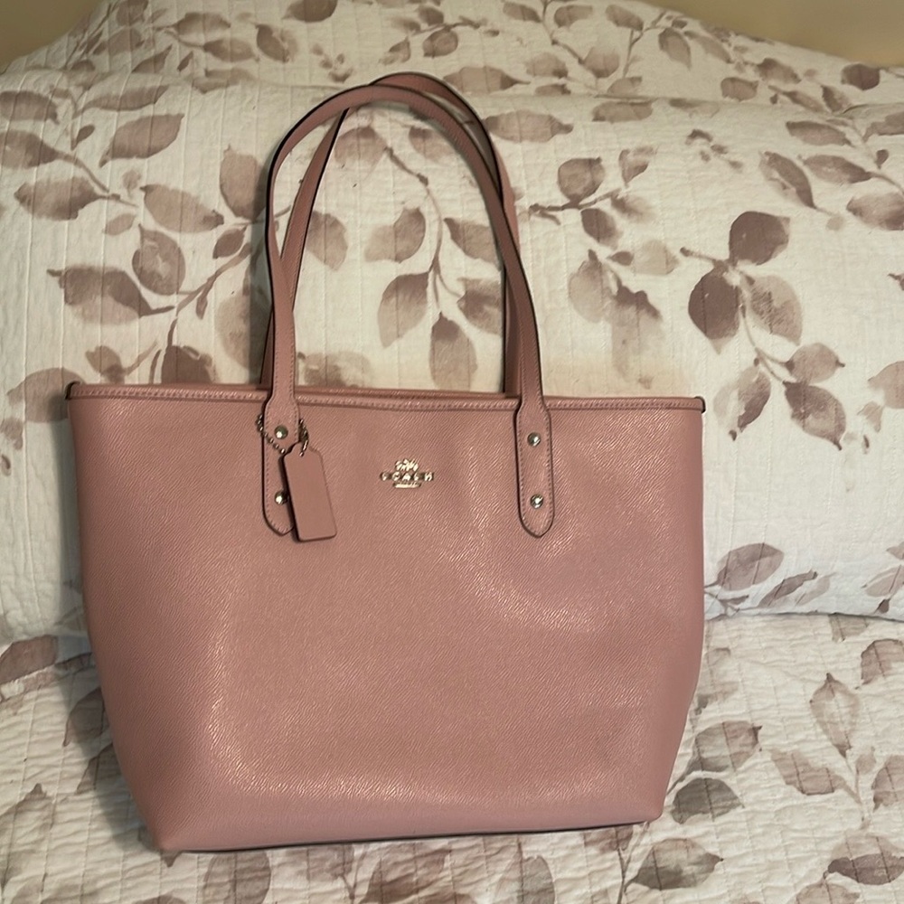 Coach bag lilac color